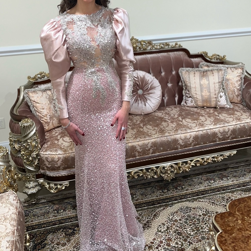 NORA’S BRIDAL BOUTIQUE GOWN